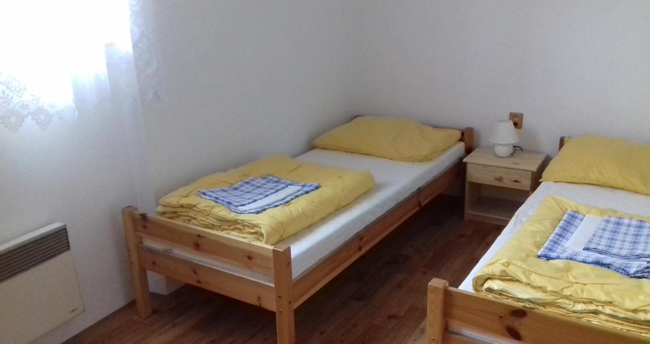 Апарт отель Blatsky Dvur Весели-над-Лужници Экстерьер фото